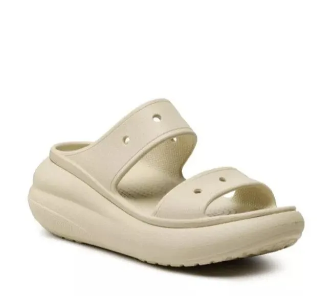 סנדלי קרוקס פלטפורמה במהדורה מיוחדת Crocs Classic Crush Sandal 207670-2Y2 Bone OS
