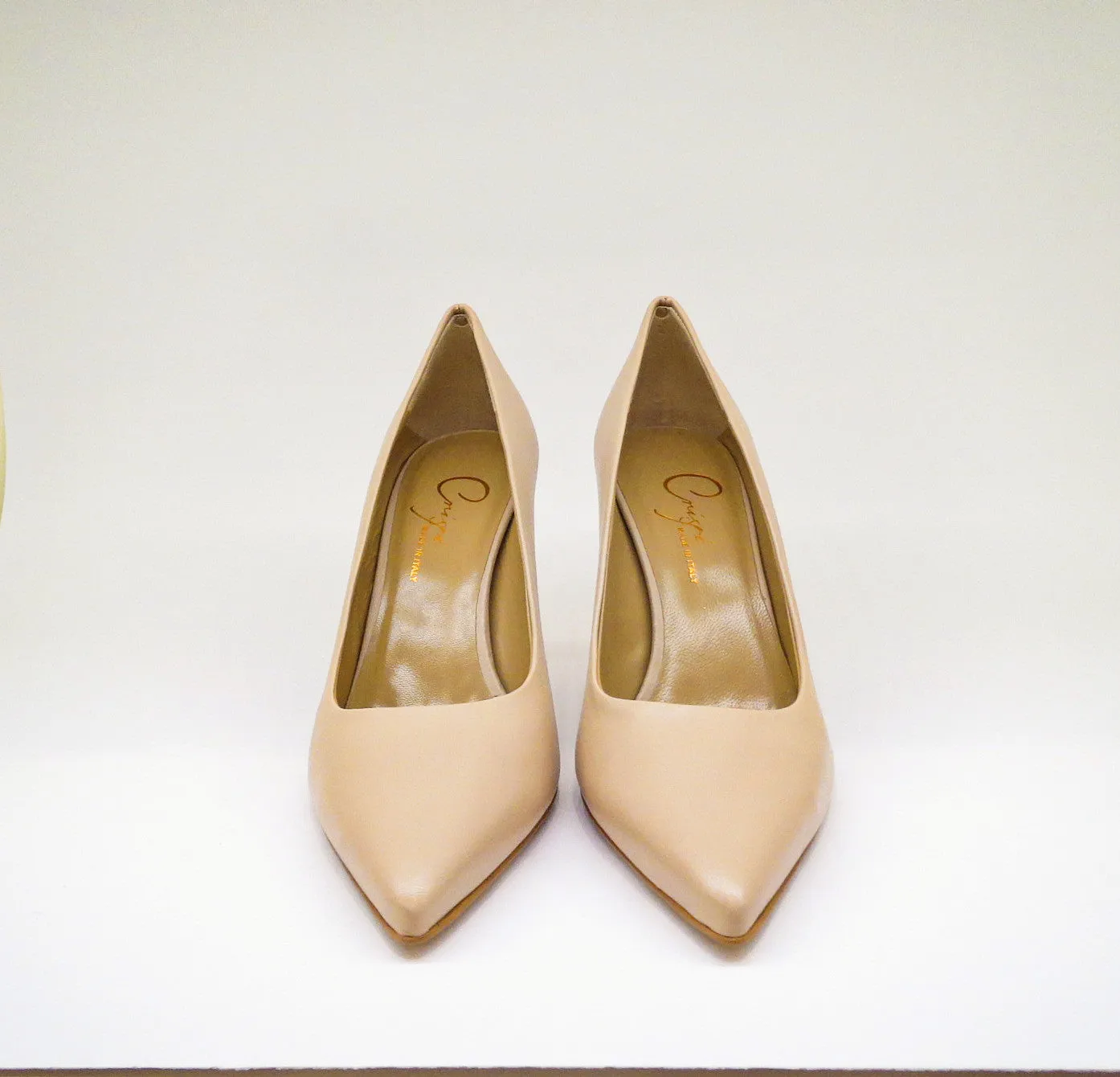 Ladies Genuine Leather Elegant Court Heel in Nude by Aliverti (CRB120)